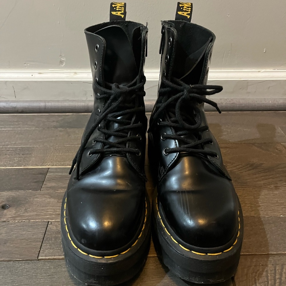 Jadon smooth leather platform boot.